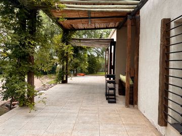 VENTA DE CASA Y VIÑEDO, CALLE LA POSTA S/N,JUNIN, CON TOUR VIRTUAL
