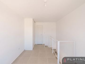 Departamento en Venta tipo Duplex de 1 Dormitorio, con Escritura - Nueva Córdoba
