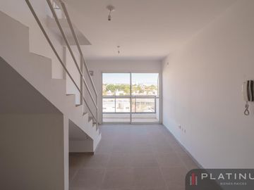 Departamento en Venta tipo Duplex de 1 Dormitorio, con Escritura - Nueva Córdoba