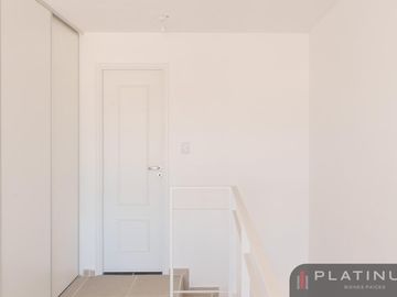 Departamento en Venta tipo Duplex de 1 Dormitorio, con Escritura - Nueva Córdoba