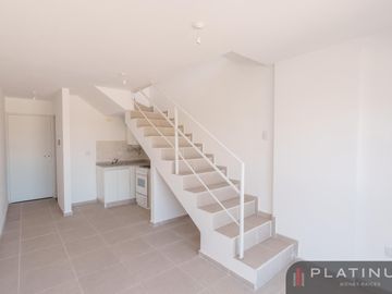 Departamento en Venta tipo Duplex de 1 Dormitorio, con Escritura - Nueva Córdoba