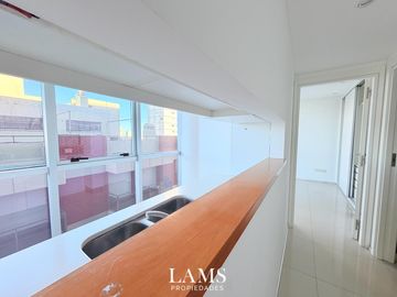 Alquiler permanente -  Departamento 3 amb con vista al mar - Playa Chica