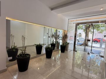 VENTA - 3 AMBIENTES C/BALCÓN - PILETA - FLORES