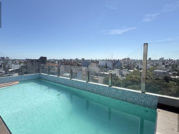 VENTA - 3 AMBIENTES C/BALCÓN - PILETA - FLORES