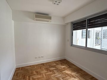 Piso en Av Callao Recoleta alquiler sin muebles Terraza parrilla Vigilancia 24hs Cochera