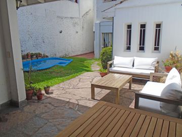 VENTA CASA DE 5 AMBIENTES EN FLORIDA