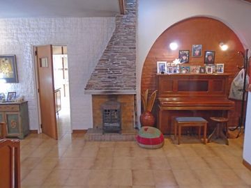 VENTA CASA DE 5 AMBIENTES EN FLORIDA