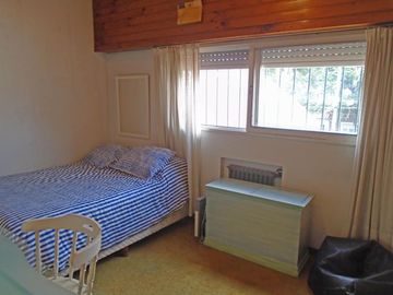 VENTA CASA DE 5 AMBIENTES EN FLORIDA