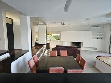 Casa en venta y /o alquiler anual con muebles. Santa Bárbara a la laguna, pileta climatizada