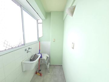 ALQUILER DEPARTAMENTO PALERMO: 2 AMBIENTES C/ESCRITORIO SÚPER LUMINOSOS -ALTO PALERMO