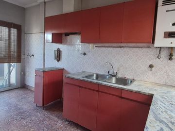PH de 3 ambientes con altillo y patio con parrilla –En Venta