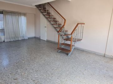 PH de 3 ambientes con altillo y patio con parrilla –En Venta