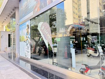 Muy linda oficina  en  Vicente López Piso 7 vista al rio.