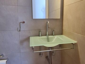 Hermoso Departamento de 2 Ambientes en Dúplex con Cochera- En Venta