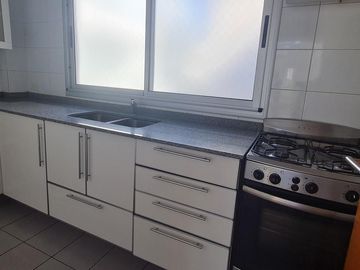 Hermoso Departamento de 2 Ambientes en Dúplex con Cochera- En Venta