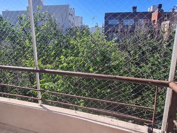 Hermoso Departamento de 2 Ambientes en Dúplex con Cochera- En Venta