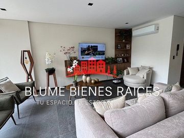 Renta moderno departamento amueblado con terraza