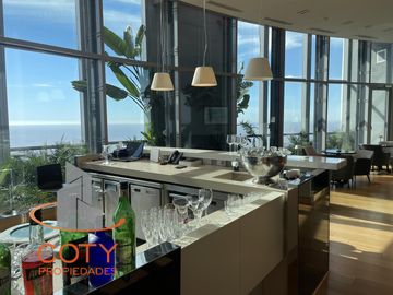 Puerto Madero, Alvear Tower - Departamento en alquiler tres ambientes - amoblado