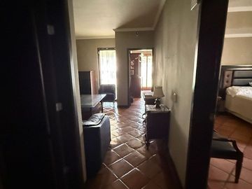 CASA EN VENTA ZONA CARRETERA NACIONAL (CAMPESTRE BUGAMBILIAS)