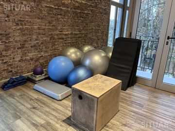 Departamento en alquiler en Quartier Madero con cochera