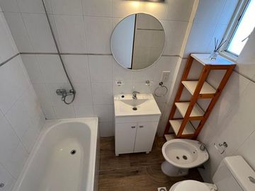 Venta departamento 1 dormitorio con balcon, La Plata