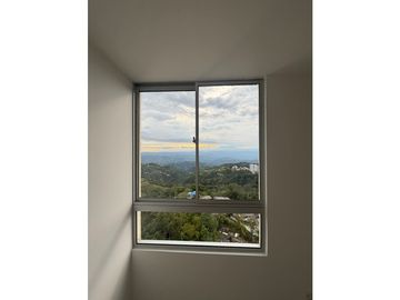 ARRIENDA APARTAMENTO EN LOS ALCAZARES