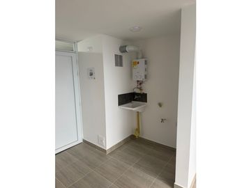 ARRIENDA APARTAMENTO EN LOS ALCAZARES