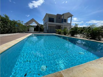 Venta de casa campestre de lujo en Bahía Concha