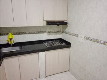 SE VENDE CASA ESQUINERA CERCA AL CENTRO