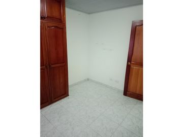 SE VENDE CASA ESQUINERA CERCA AL CENTRO