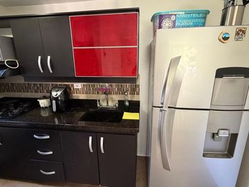 Se vende apartamento en la loma de los bernal ml