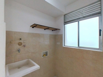 Se vende apartamento remodelado en Hacienda Kachipay