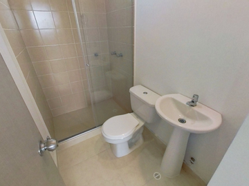 Se vende apartamento remodelado en Hacienda Kachipay