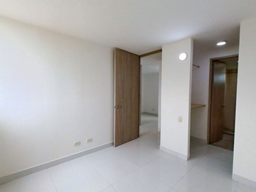 Se vende apartamento remodelado en Hacienda Kachipay