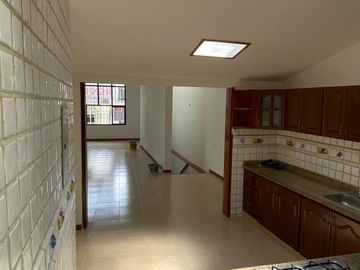 Casa Comercial Renta Pinares Pereira