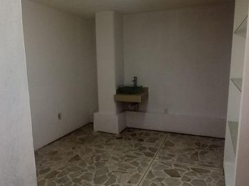 OFICINA EN RENTA EN LA COLONIA FRANCISCO MURGUIA A UNOS METROS DE AVENIDA JUAREZ