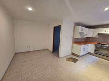 Se Renta casa en Residencial del parque