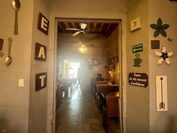 ESPACIOSO LOCAL EN RENTA EN EL CENTRO HISTÓRICO DE CAMPECHE, CAMPECHE