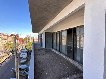 Galpón - Depósito de 1100 m2 en Lomas del Mirador - ALQUILER