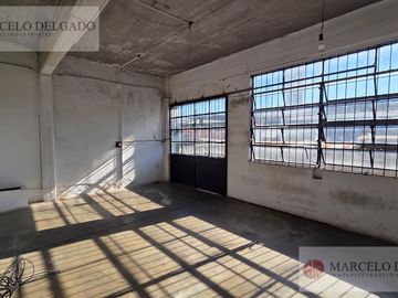 Deposito - galpón  de 250 m2  en Parque Patricios en Alquiler