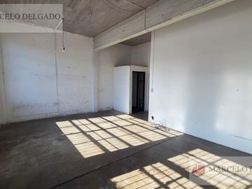 Deposito - galpón  de 250 m2  en Parque Patricios en Alquiler