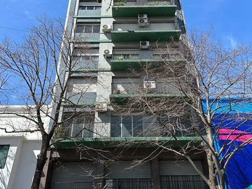 Departamento 51 Nº 664 entre 8 y 9 6to B