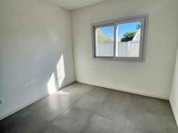 Departamento en  alquiler  4 amb. c/ terraza Ezeiza