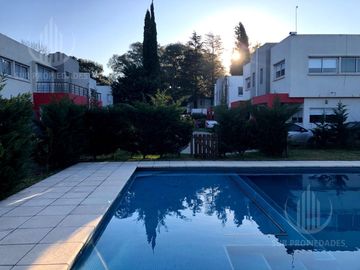 Duplex 4 ambientes en Canning