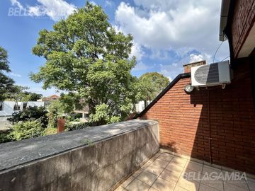 CASA VENTA VICENTE LÓPEZ 7 AMBIENTES PISCINA JARDIN COCHERA