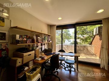 CASA VENTA VICENTE LÓPEZ 7 AMBIENTES PISCINA JARDIN COCHERA