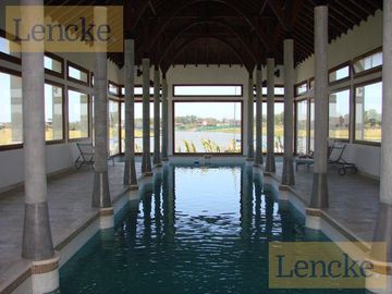 Excepcional lote en venta en Albanueva, ubicación privilegiada con las mejores vistas