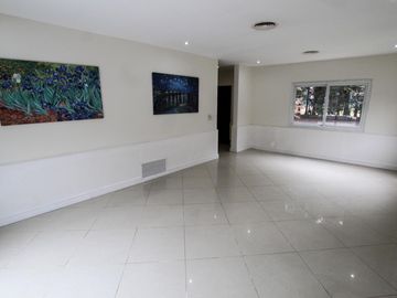 Casa en Venta de 4 ambientes en 2 plantas en Solar del Bosque Canning!!! con Piscina