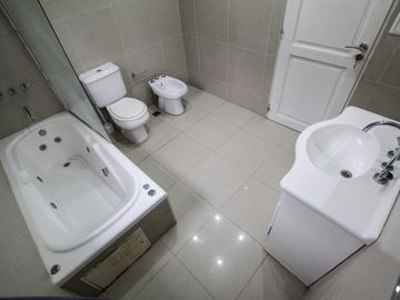 Casa en Venta de 4 ambientes en 2 plantas en Solar del Bosque Canning!!! con Piscina