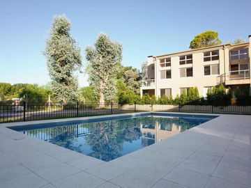VENTA CON RENTA - Condominio Aguaribay